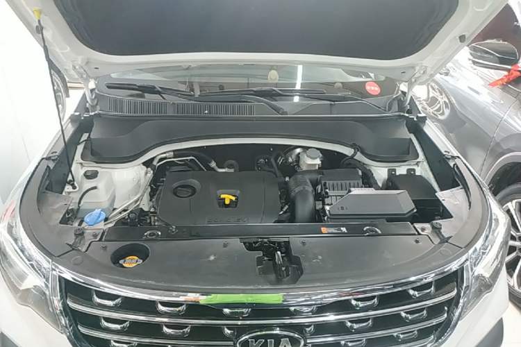 Used Kia Sportage R 2019 2.0L Automatic Smart Luxury Edition Engine Bay