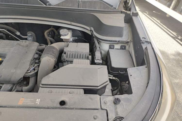 Used Kia Sportage R 2019 2.0L Automatic Smart Luxury Edition Engine Bay Left