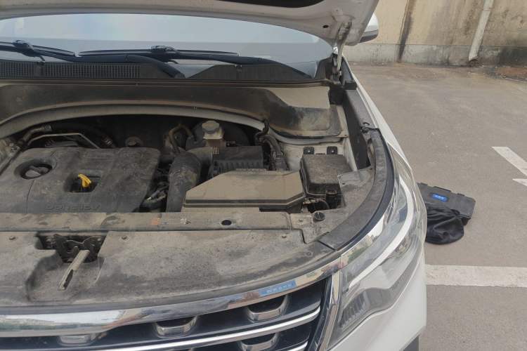 Used Kia Sportage R 2019 2.0L Automatic Smart Luxury Edition Engine Bay Left