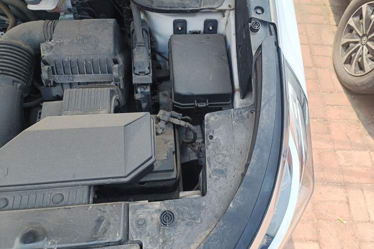 Used Kia Sportage R 2019 2.0L Automatic Smart Luxury Edition Engine Bay Left