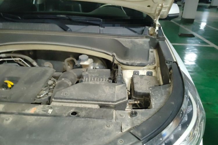 Used Kia Sportage R 2019 2.0L Automatic Smart Luxury Edition Engine Bay Left