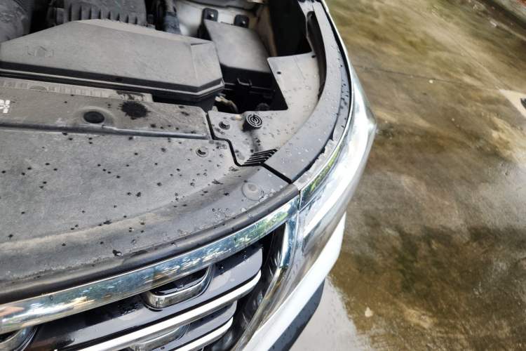 Used Kia Sportage R 2019 2.0L Automatic Smart Luxury Edition Engine Bay Left