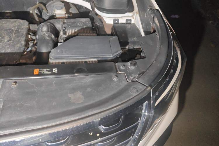 Used Kia Sportage R 2019 2.0L Automatic Smart Luxury Enhanced Edition Engine Bay Left