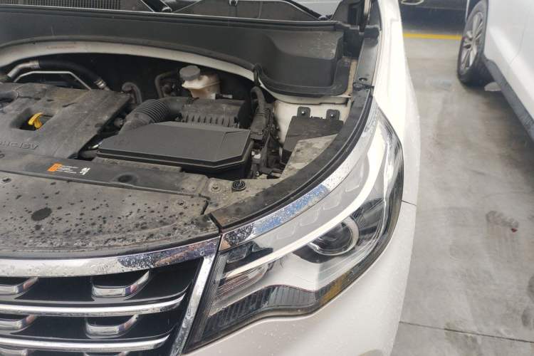 Used Kia Sportage R 2019 2.0L Automatic Smart Luxury Edition Engine Bay Left