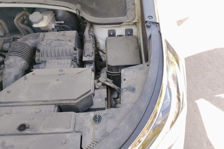 Used Kia Sportage R 2019 2.0L Automatic Smart Luxury Edition Engine Bay Left