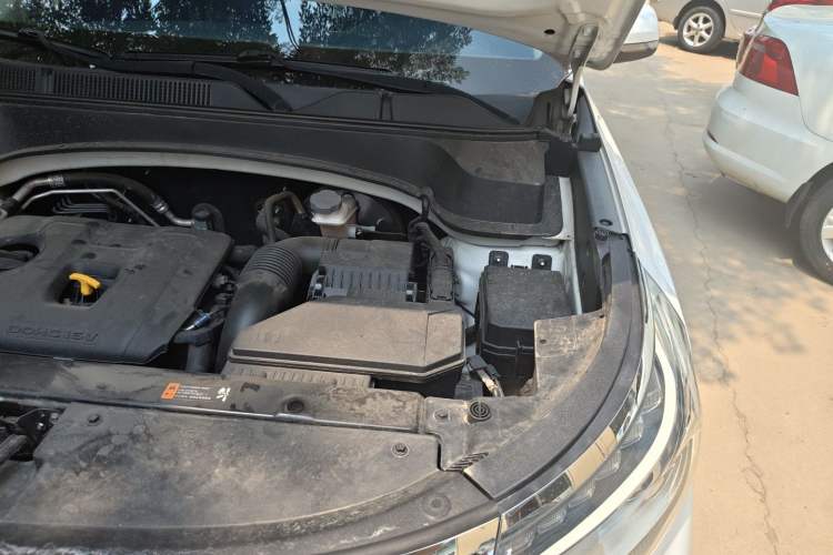 Used Kia Sportage R 2019 2.0L Automatic Smart Luxury Edition Engine Bay Left