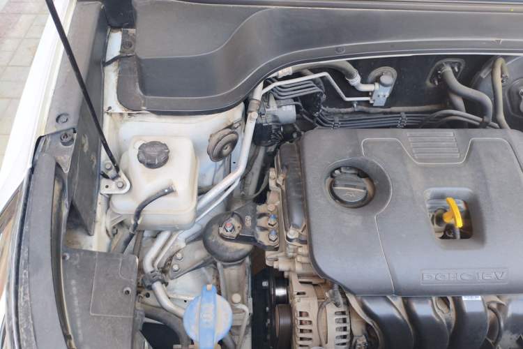 Used Kia Sportage R 2019 2.0L Automatic Smart Luxury Edition Engine Bay Right