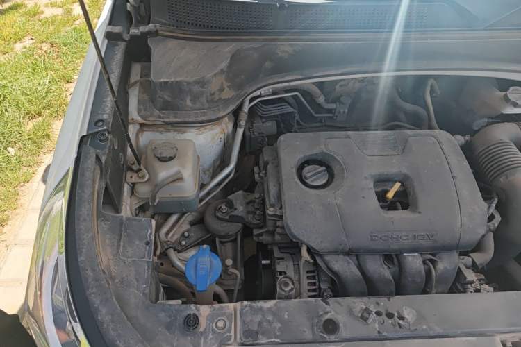 Used Kia Sportage R 2019 2.0L Automatic Smart Luxury Edition Engine Bay Right