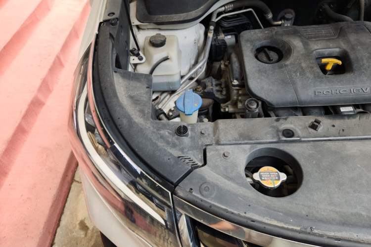 Used Kia Sportage R 2019 2.0L Automatic Smart Luxury Edition Engine Bay Right