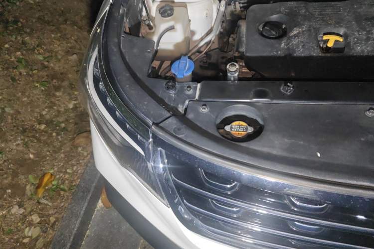 Used Kia Sportage R 2019 2.0L Automatic Smart Luxury Enhanced Edition Engine Bay Right
