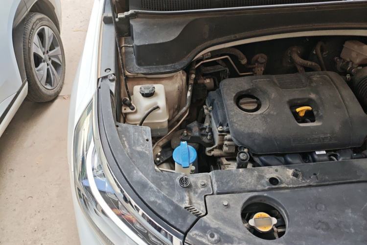 Used Kia Sportage R 2019 2.0L Automatic Smart Luxury Edition Engine Bay Right