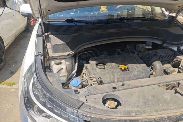 Used Kia Sportage R 2019 2.0L Automatic Smart Luxury Edition Engine Bay Right