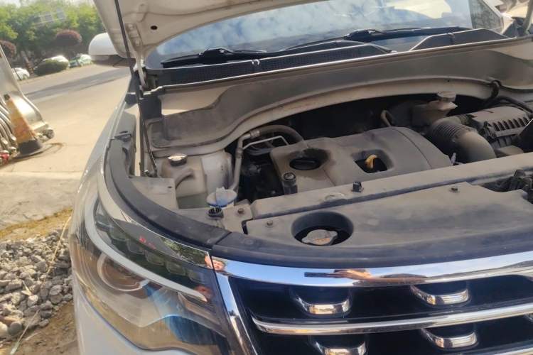 Used Kia Sportage R 2019 2.0L Automatic Smart Luxury Edition Engine Bay Right