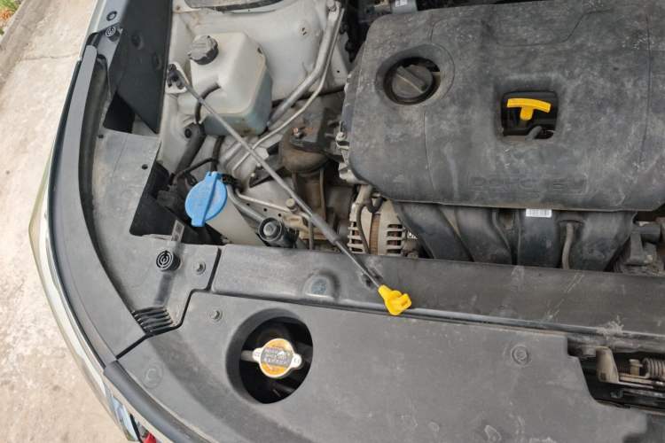 Used Kia Sportage R 2019 2.0L Automatic Smart Luxury Edition Engine Bay Right
