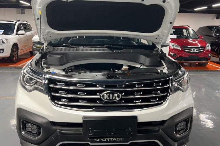 Used Kia Sportage R 2019 2.0L Automatic Smart Luxury Edition Engine Bay