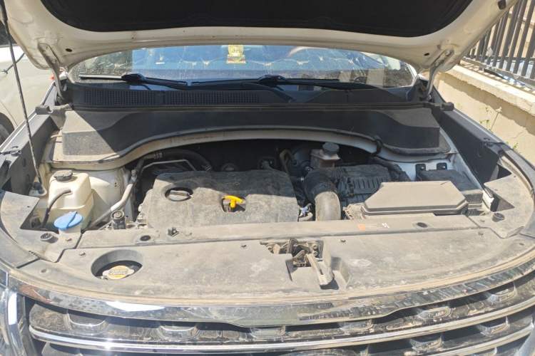 Used Kia Sportage R 2019 2.0L Automatic Smart Luxury Edition Engine Bay