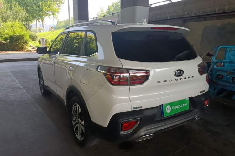 Used Kia Sportage R 2019 2.0L Automatic Smart Luxury Edition Exterior 2