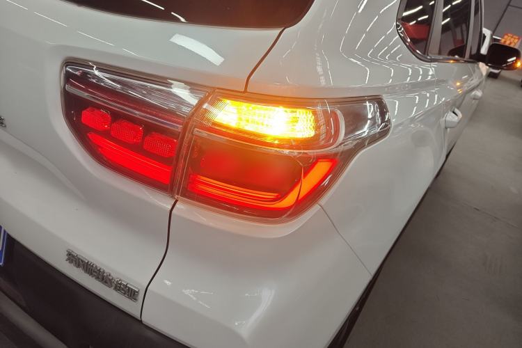 Used Kia Sportage R 2019 2.0L Automatic Smart Luxury Edition Exterior 3