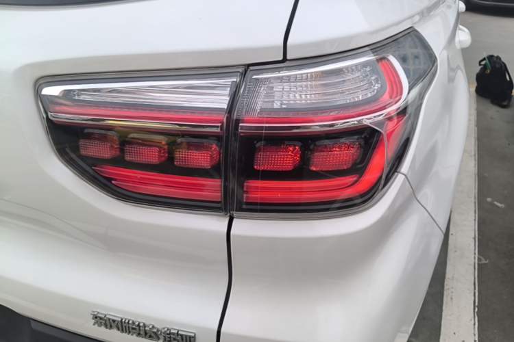 Used Kia Sportage R 2019 2.0L Automatic Smart Luxury Edition Exterior 3