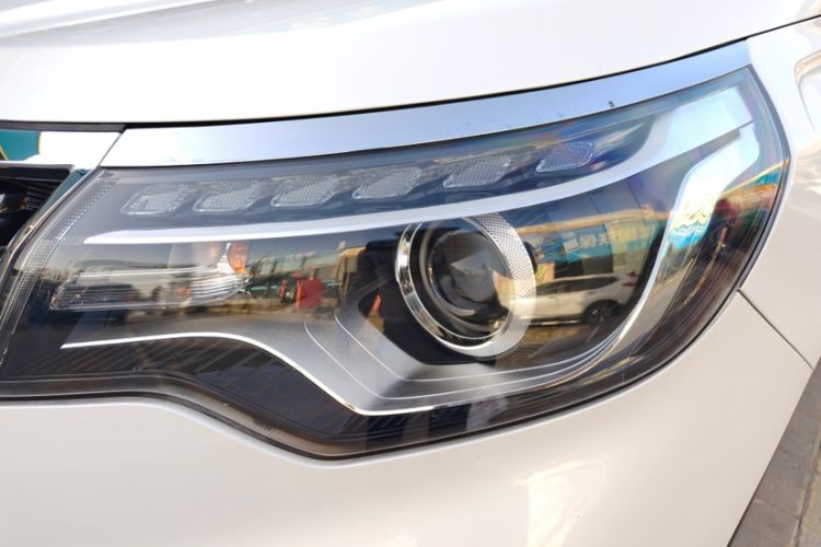 Used Kia Sportage R 2019 2.0L Automatic Smart Luxury Edition Exterior 7