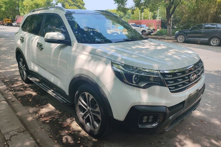 Used Kia Sportage R 2019 2.0L Automatic Smart Luxury Edition Front Right 45 Deg