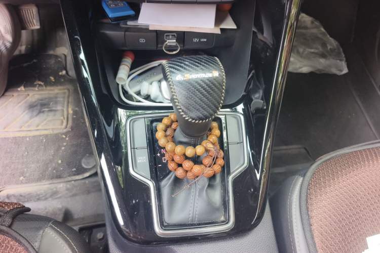 Used Kia Sportage R 2019 2.0L Automatic Smart Luxury Edition Gear Lever