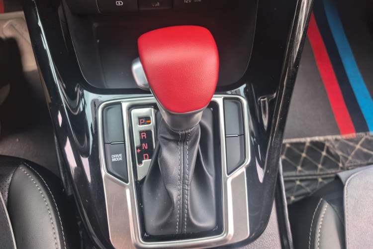 Used Kia Sportage R 2019 2.0L Automatic Smart Luxury Edition Gear Lever