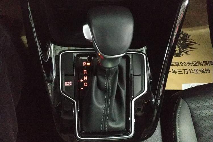 Used Kia Sportage R 2019 2.0L Automatic Smart Luxury Edition Gear Lever