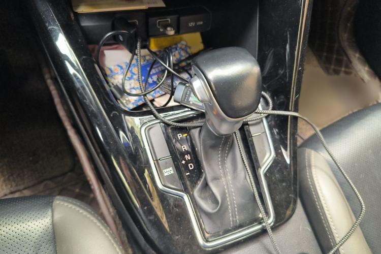 Used Kia Sportage R 2019 2.0L Automatic Smart Luxury Edition Gear Lever