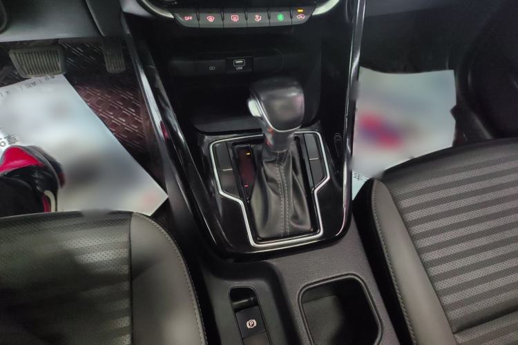 Used Kia Sportage R 2019 2.0L Automatic Smart Luxury Edition Gear Lever