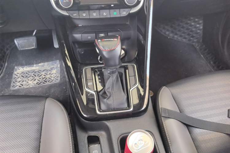 Used Kia Sportage R 2019 2.0L Automatic Smart Luxury Edition Gear Lever
