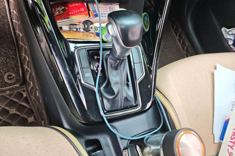 Used Kia Sportage R 2019 2.0L Automatic Smart Luxury Edition Gear Lever