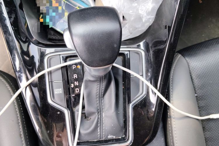 Used Kia Sportage R 2019 2.0L Automatic Smart Luxury Edition Gear Lever