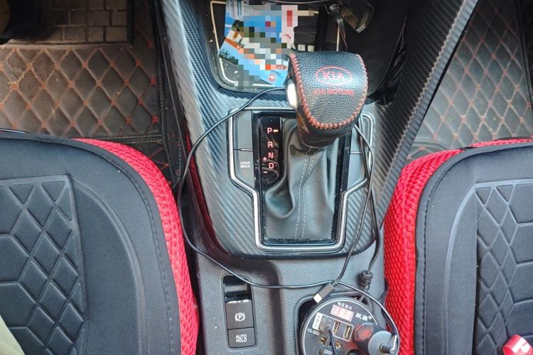 Used Kia Sportage R 2019 2.0L Automatic Smart Luxury Edition Gear Lever