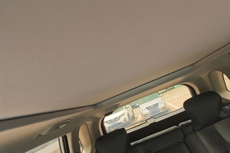 Used Kia Sportage R 2019 2.0L Automatic Smart Luxury Edition Headliner