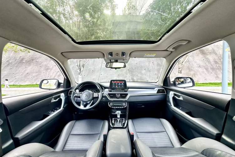 Used Kia Sportage R 2019 2.0L Automatic Smart Luxury Edition Headliner