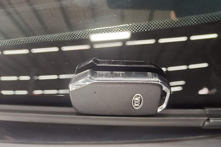 Used Kia Sportage R 2019 2.0L Automatic Smart Luxury Edition Interior 1