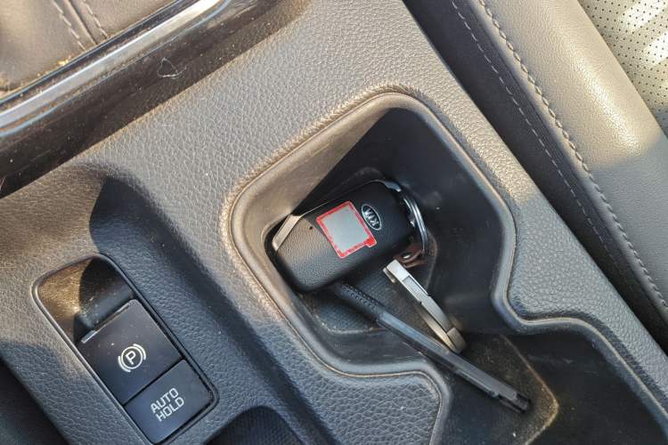 Used Kia Sportage R 2019 2.0L Automatic Smart Luxury Enhanced Edition Interior 1