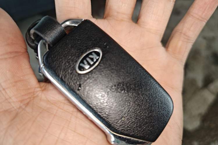 Used Kia Sportage R 2019 2.0L Automatic Smart Luxury Edition Interior 1