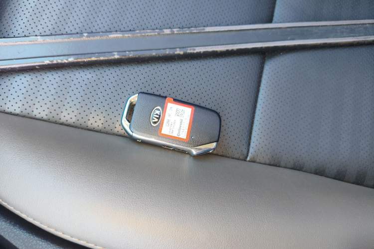 Used Kia Sportage R 2019 2.0L Automatic Smart Luxury Edition Interior 1