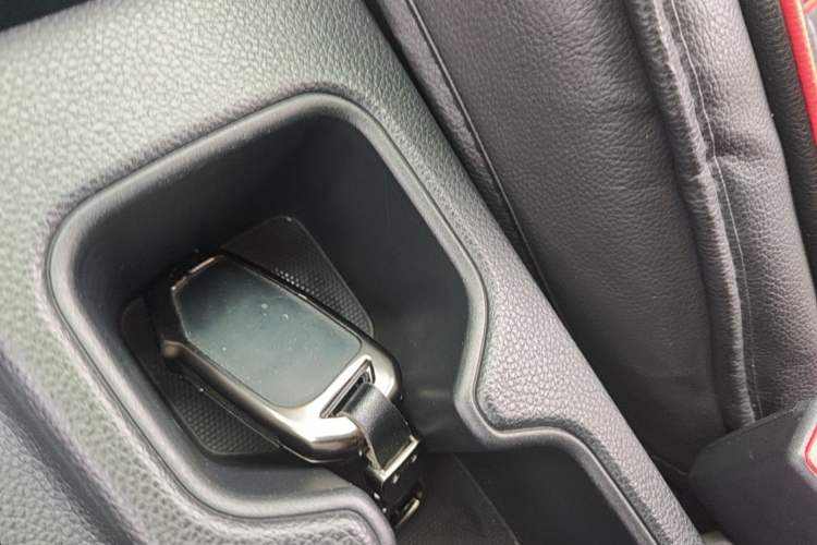 Used Kia Sportage R 2019 2.0L Automatic Smart Luxury Edition Interior 1