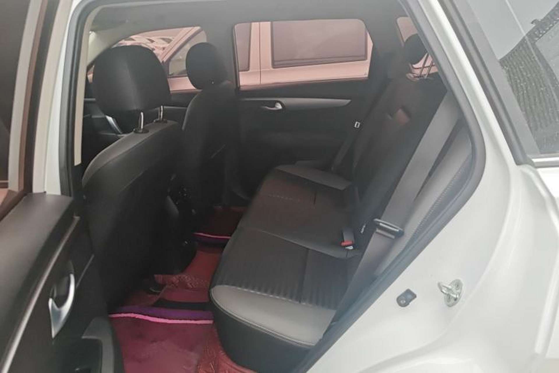 Used Kia Sportage R 2019 2.0L Automatic Smart Luxury Edition Interior 1