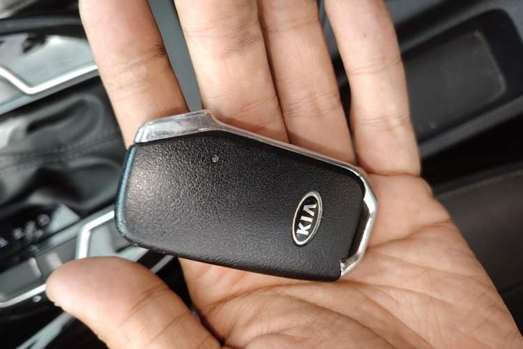 Used Kia Sportage R 2019 2.0L Automatic Smart Luxury Edition Interior 1