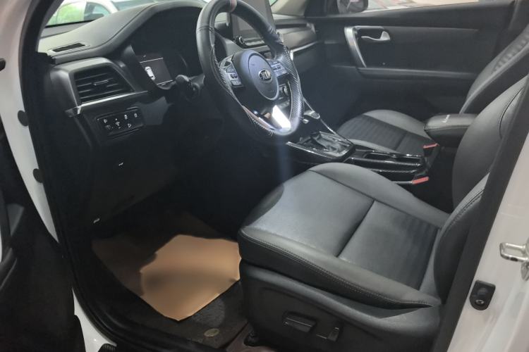 Used Kia Sportage R 2019 2.0L Automatic Smart Luxury Edition Interior 1