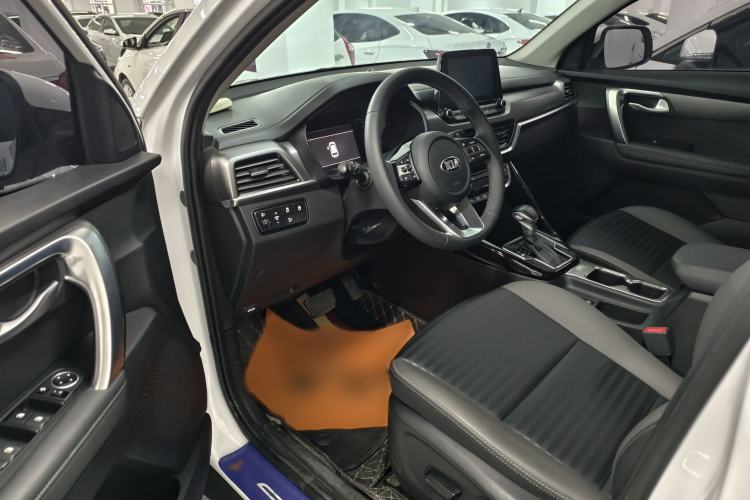 Used Kia Sportage R 2019 2.0L Automatic Smart Luxury Edition Interior 2
