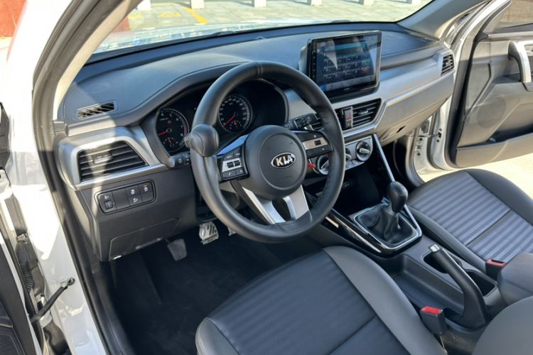 Used Kia Sportage R 2019 2.0L Manual Fashion Edition Interior 2