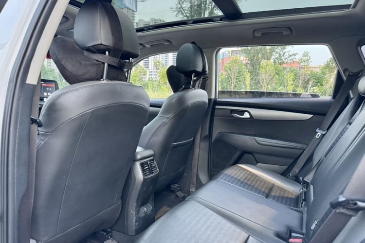 Used Kia Sportage R 2019 2.0L Automatic Smart Luxury Edition Interior 2