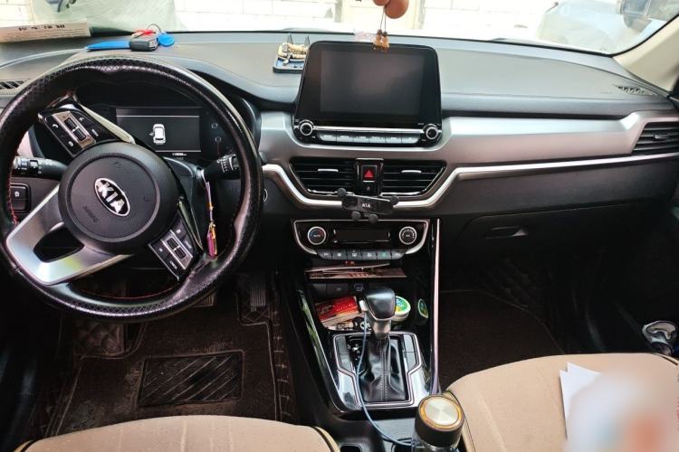 Used Kia Sportage R 2019 2.0L Automatic Smart Luxury Edition Interior 2