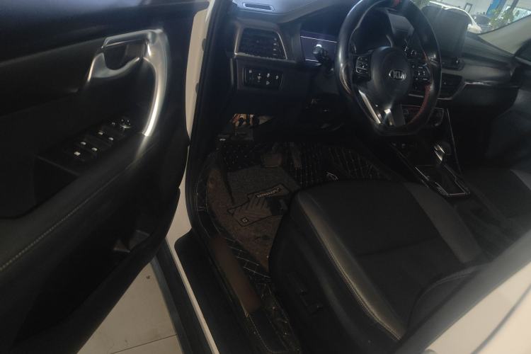 Used Kia Sportage R 2019 2.0L Automatic Smart Luxury Edition Interior 2