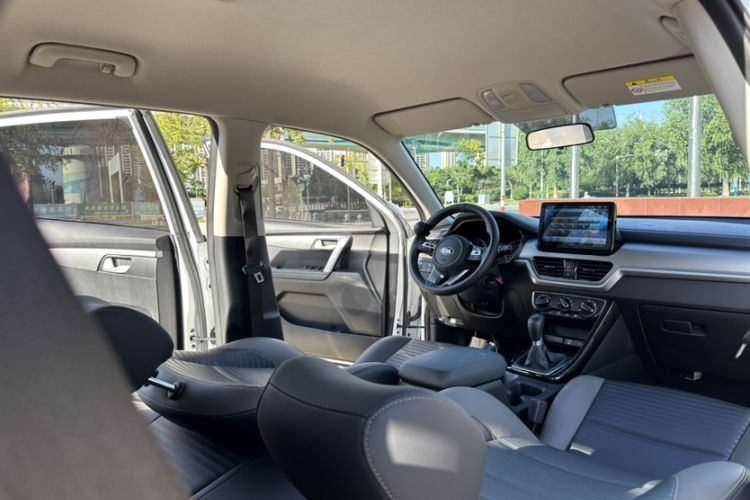 Used Kia Sportage R 2019 2.0L Manual Fashion Edition Interior 3